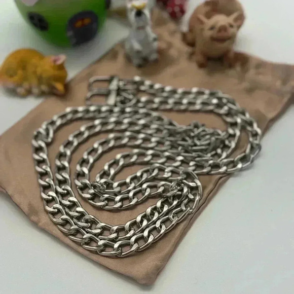 NEW Silver Chain for Wallets about 47” inches long
Non Branded - Picture 2 of 3